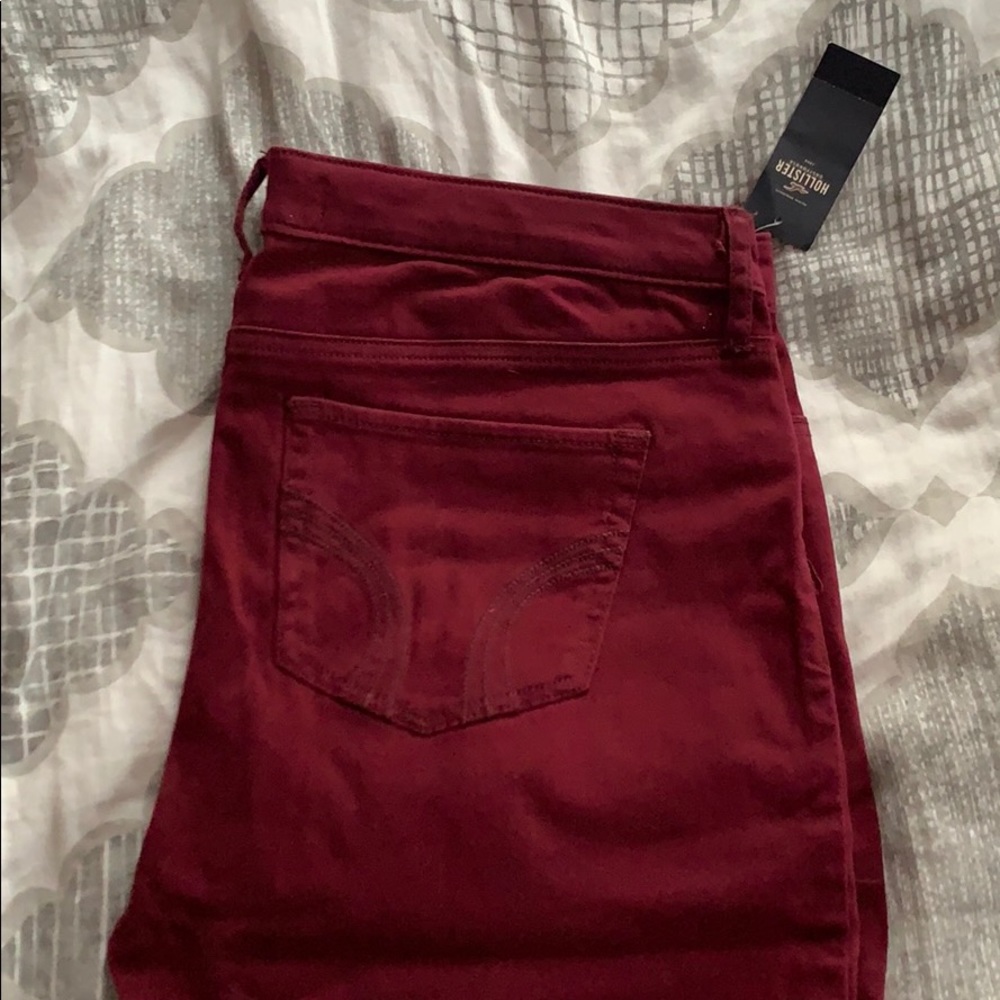 Burgundy Hollister Co super skinny jeans